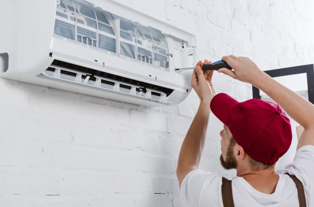 Fall HVAC Tips: Hire HVAC Professionals